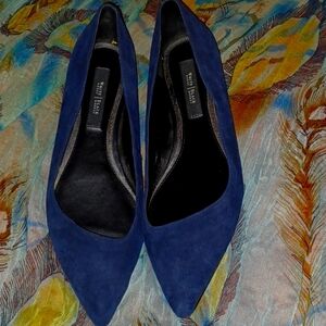 GUC WHBM Navy Suede Flats 8M